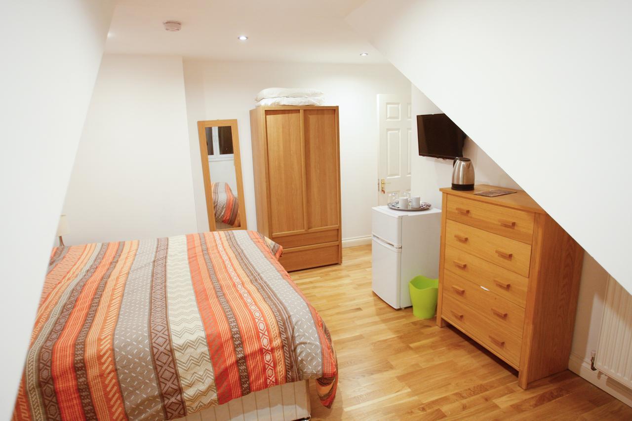 Homeside B&B Silverstone Exterior photo
